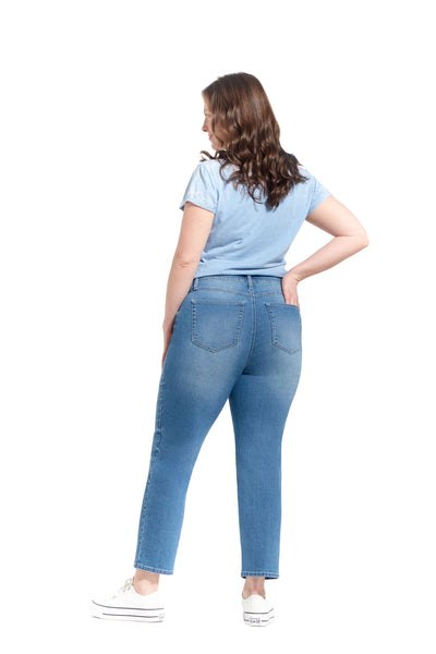 Plus Re:Denim Straight Jeans in Kinsley