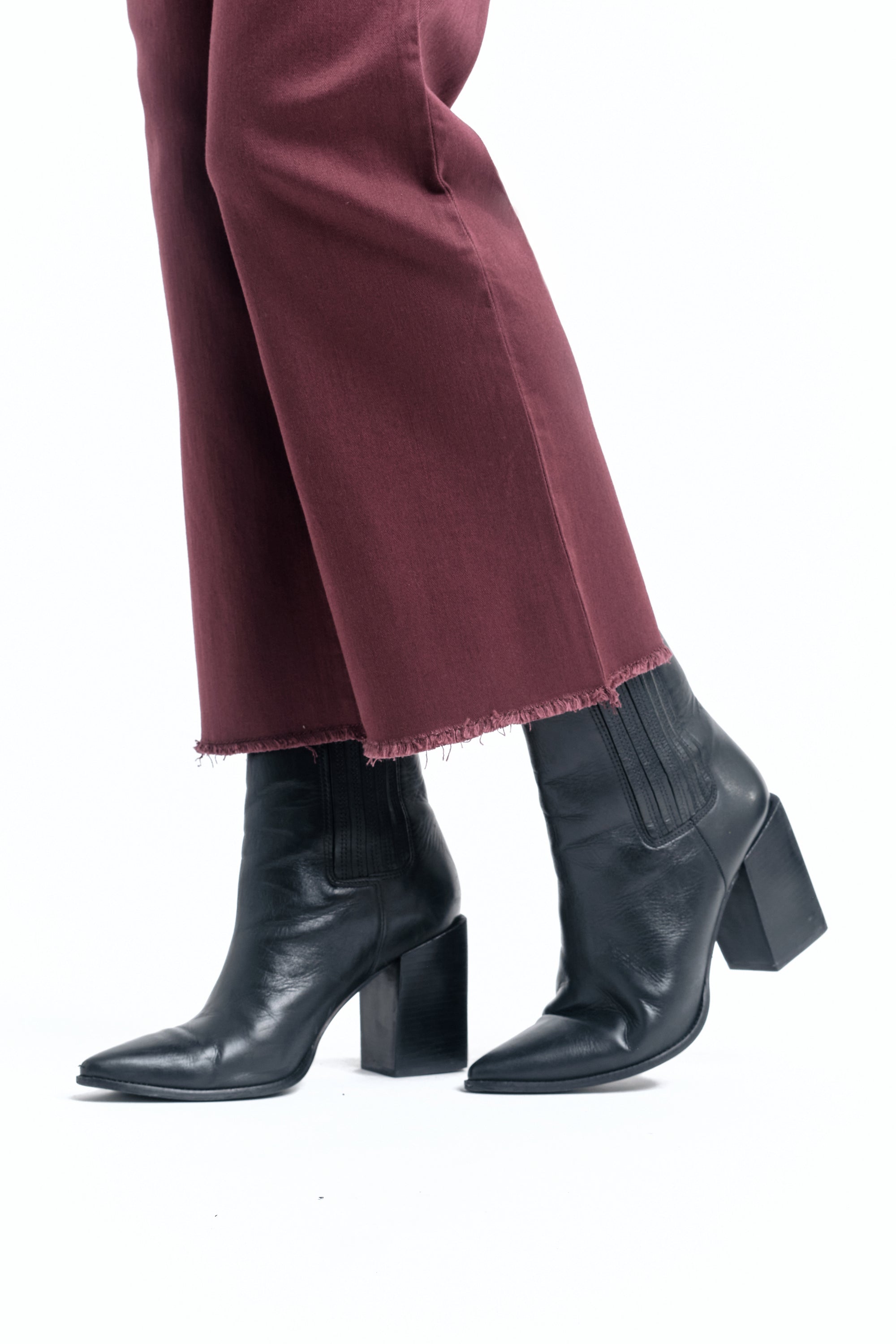 malloon マルーン Color Denim Demi-Boot In Rumba Red – 1822 Denim