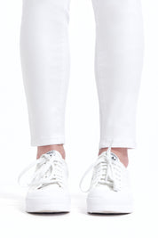 Ava Butter Skinny in White