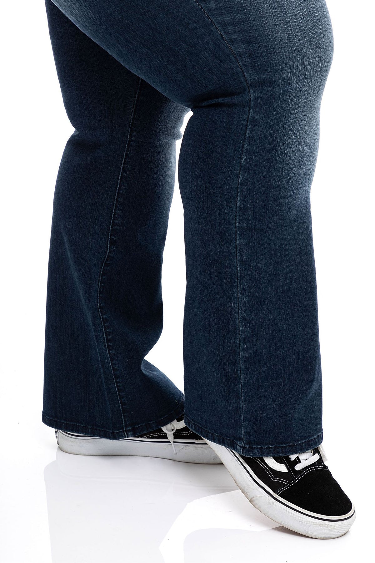 1822 Denim Men's Straight Leg Jeans