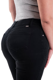 Curvy No Gap Skinny in Black