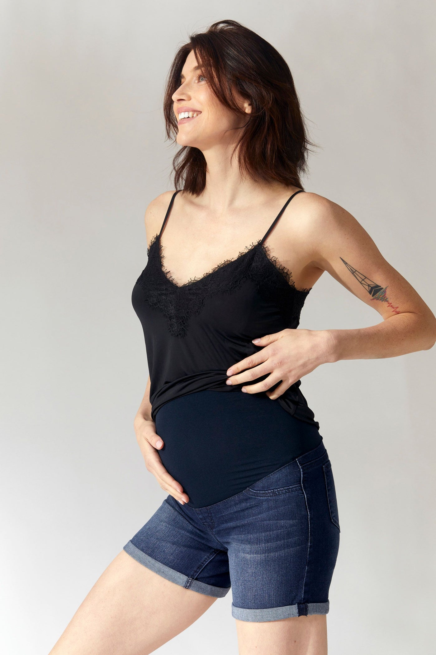 Maternity Re:Denim 7" rolled to 5" Short With Bellyband In Marco